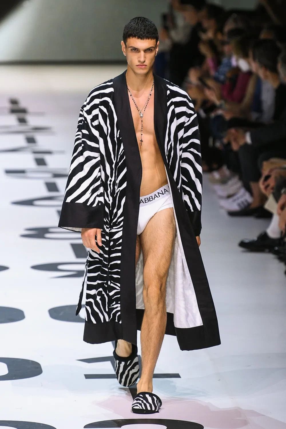 Dolce Gabbana Men Весна Лето 2023 Runway Журнал