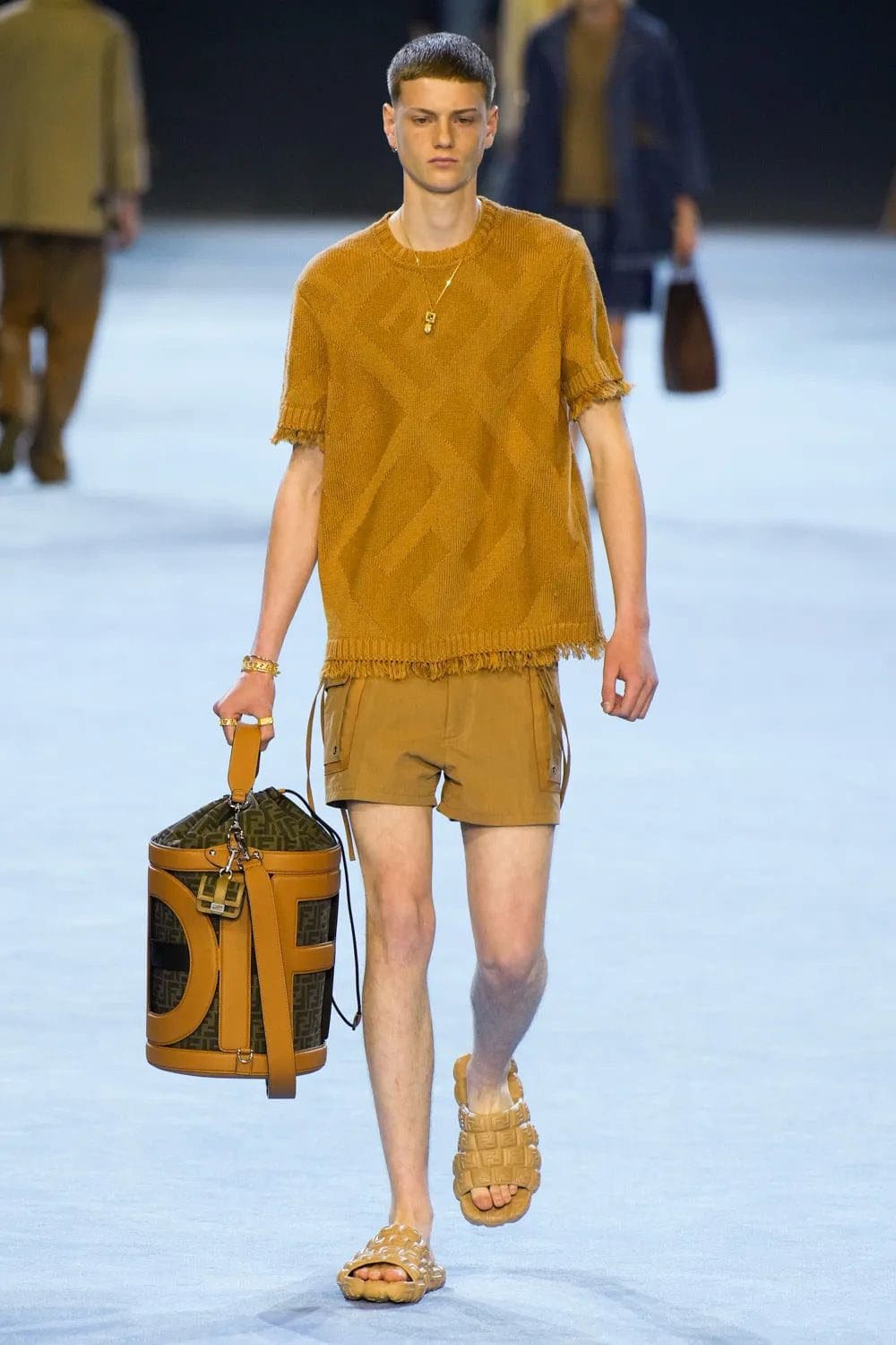Fendi Uomo Primavera Estate 2023 Runway Magazine