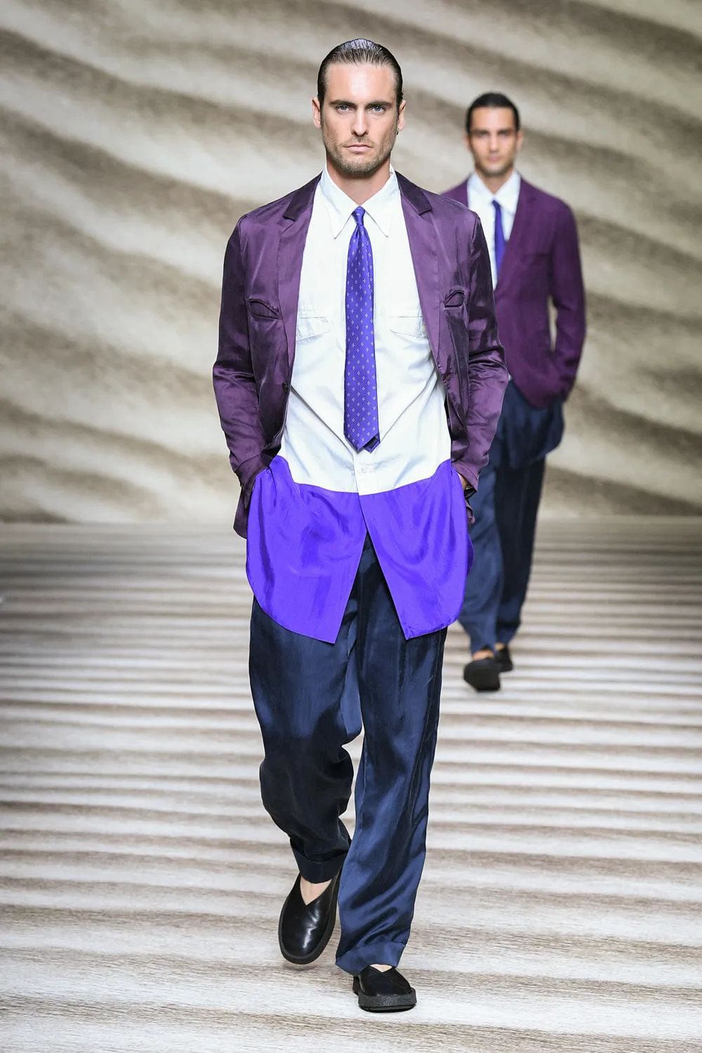 Giorgio Armani 男装 2023 春夏 Runway 杂志