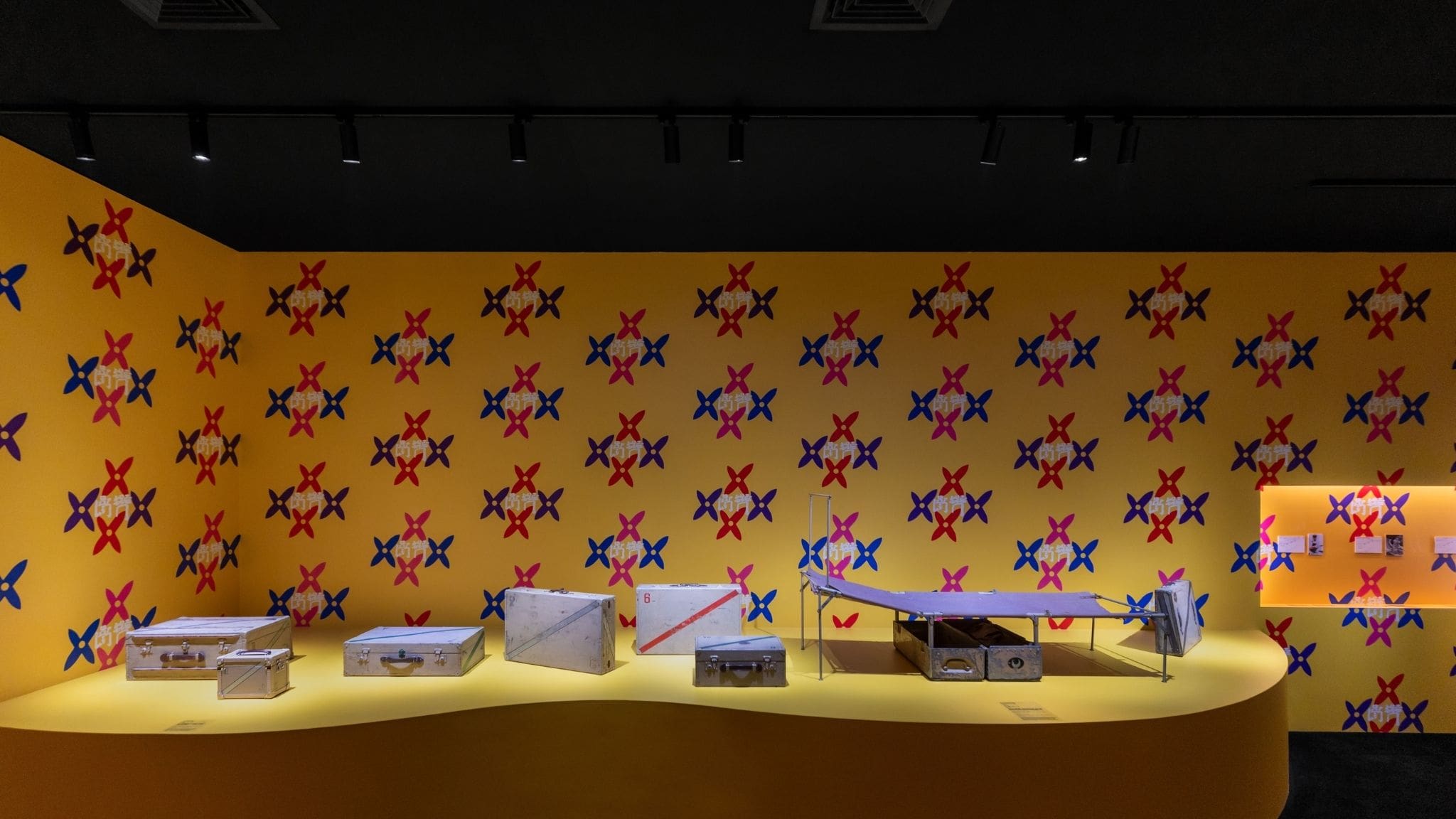 Выставка Louis Vuitton 160 в Циндао, Китай Runway Журнал