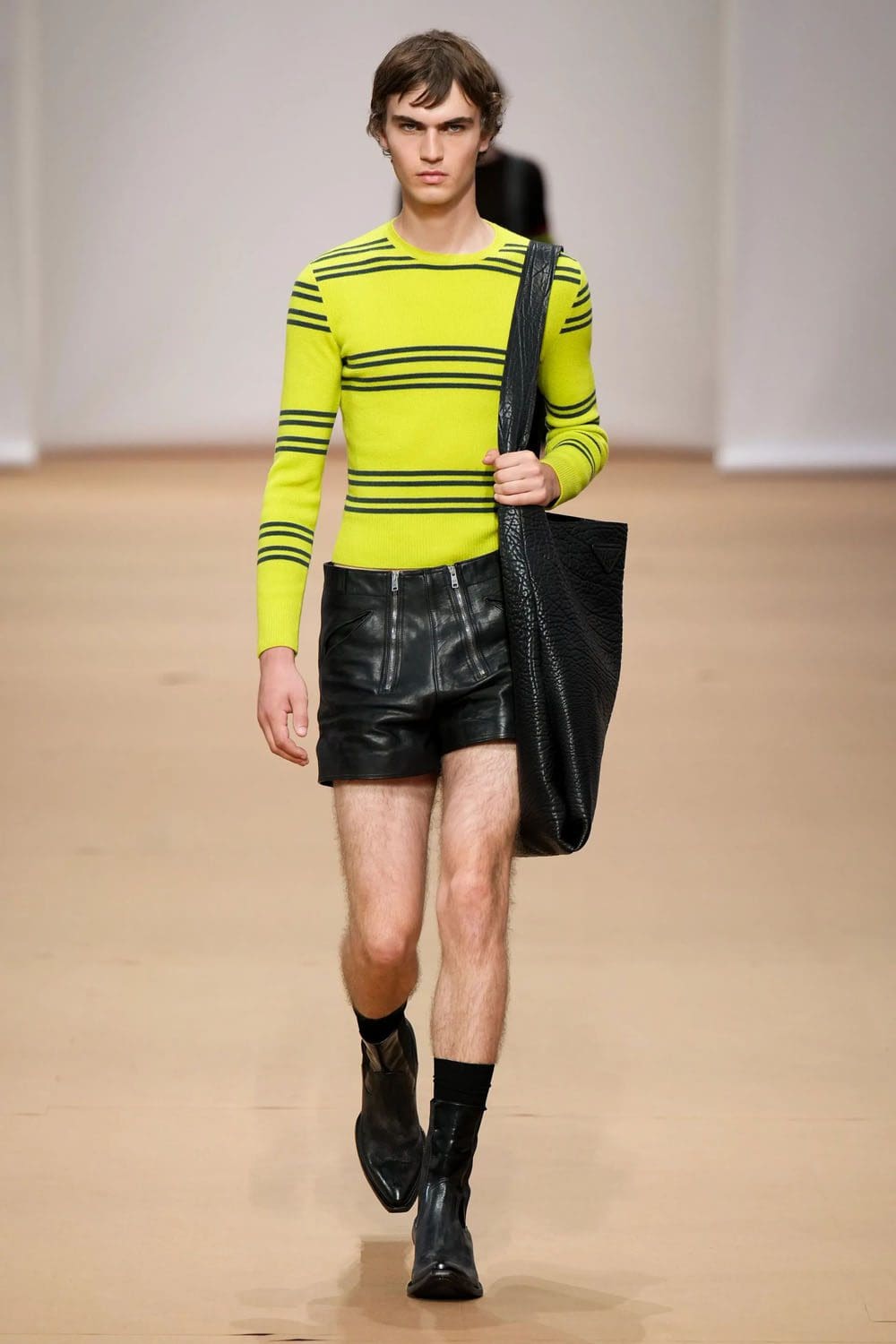 Prada Herren Frühling Sommer 2023 Runway Magazin