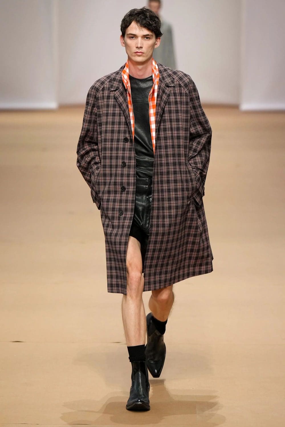 Prada Herren Frühling Sommer 2023 Runway Magazin
