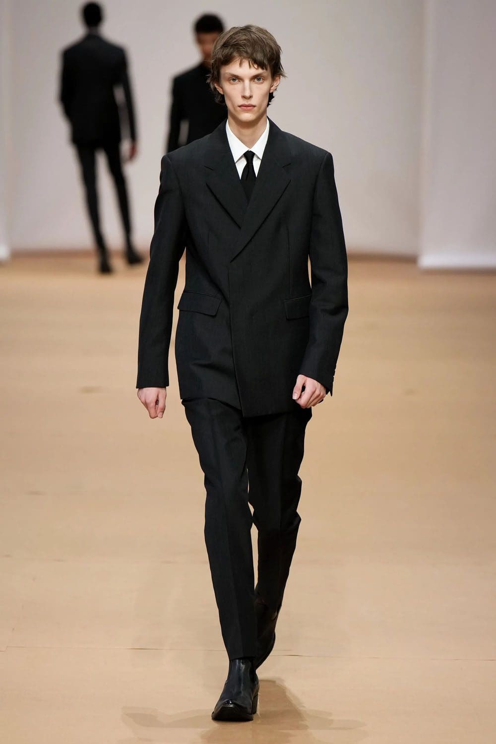 Prada Herren Frühling Sommer 2023 Runway Magazin