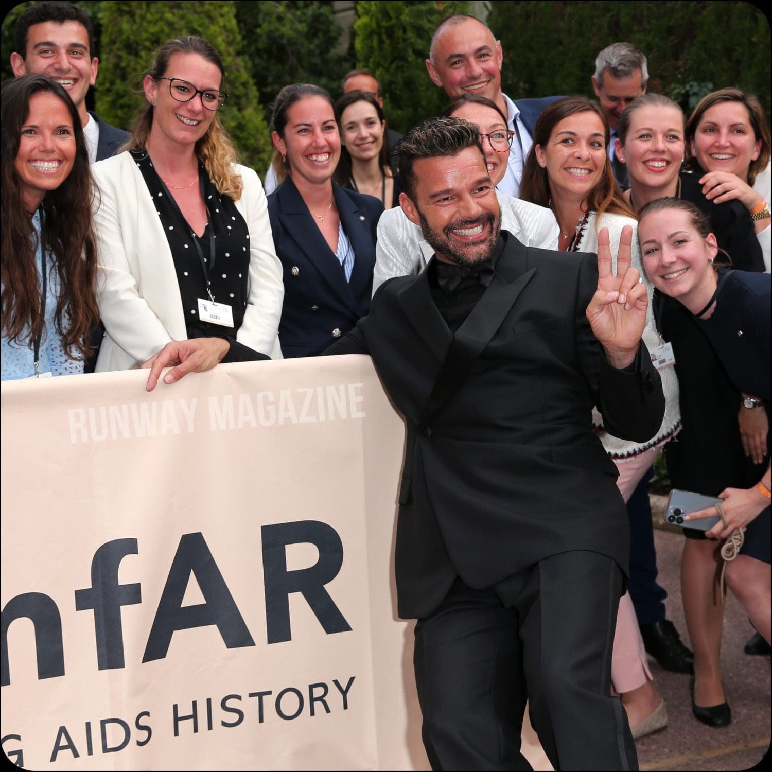 Ricky Martin und Team bei der amfAR Gala Cannes 2022 Runway Magazin