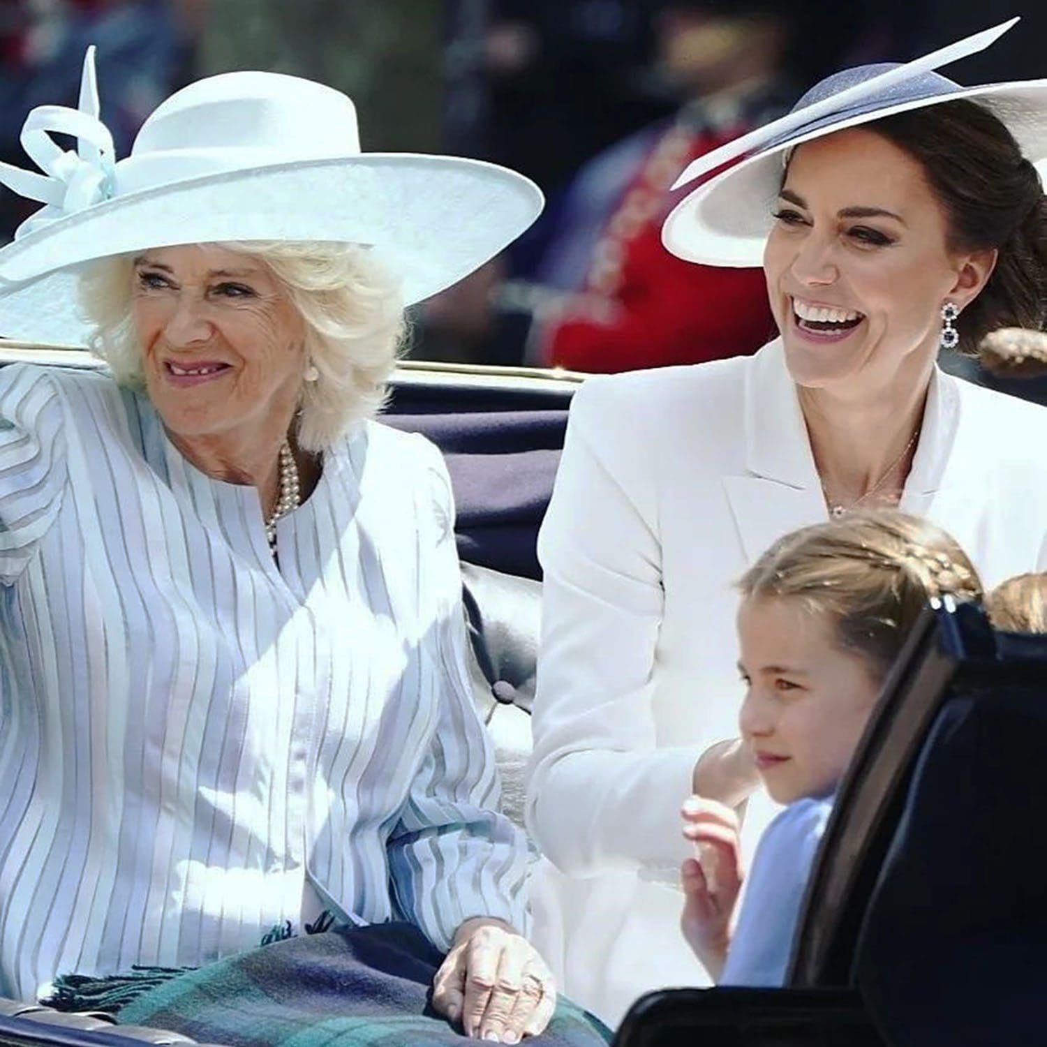 Famiglia reale al 70° Giubileo di platino della Regina Elisabetta II di RUNWAY MAGAZINE