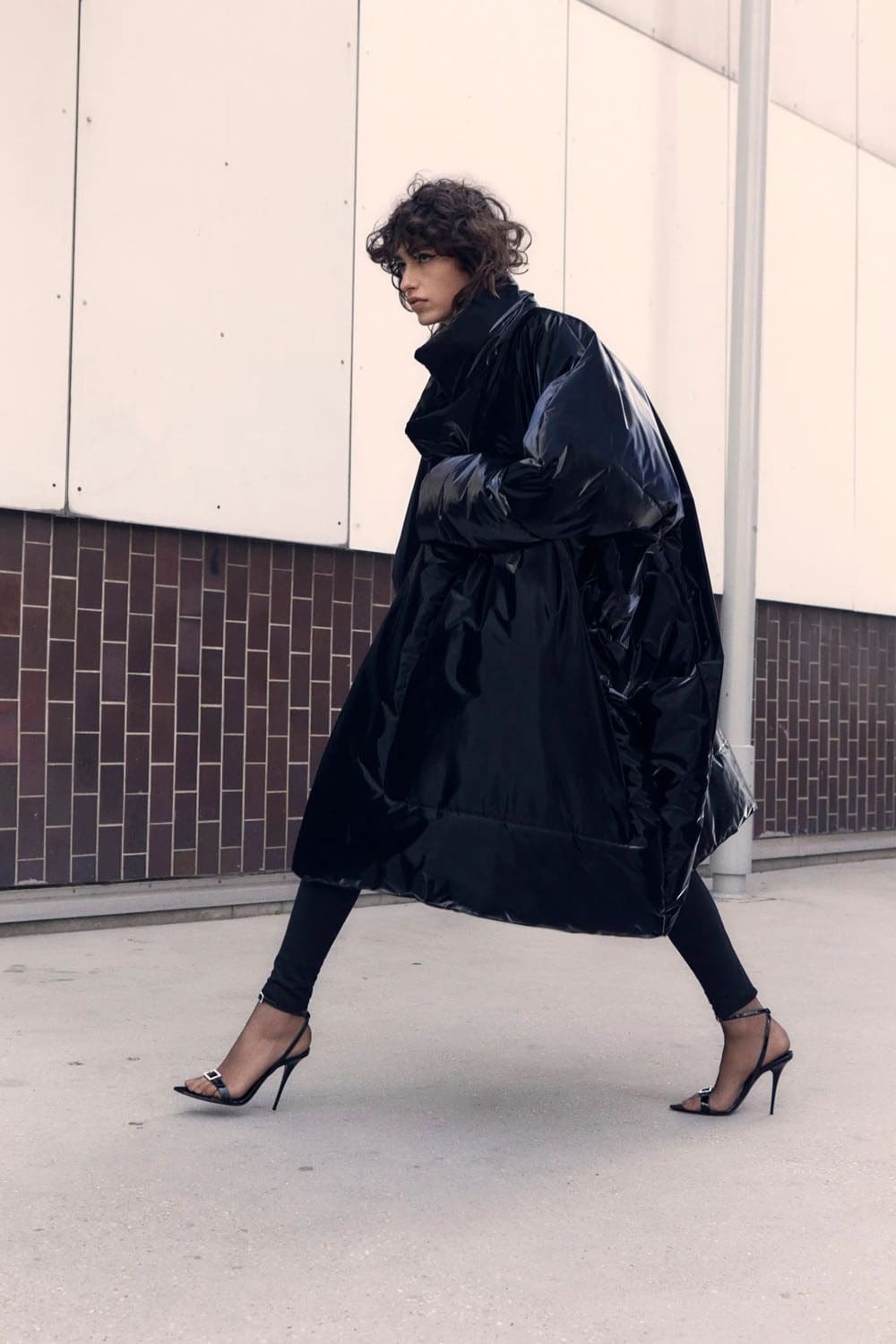 Saint Laurent Pre-Autunno 2022 Runway Magazine