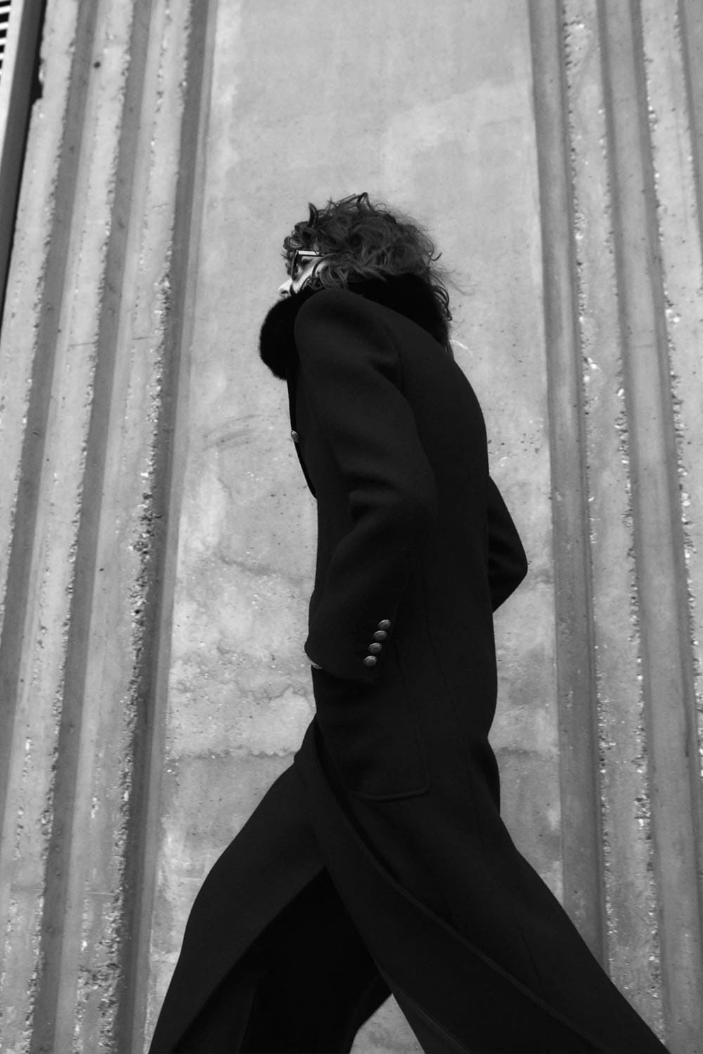 Saint Laurent Pre-Autunno 2022 Runway Magazine