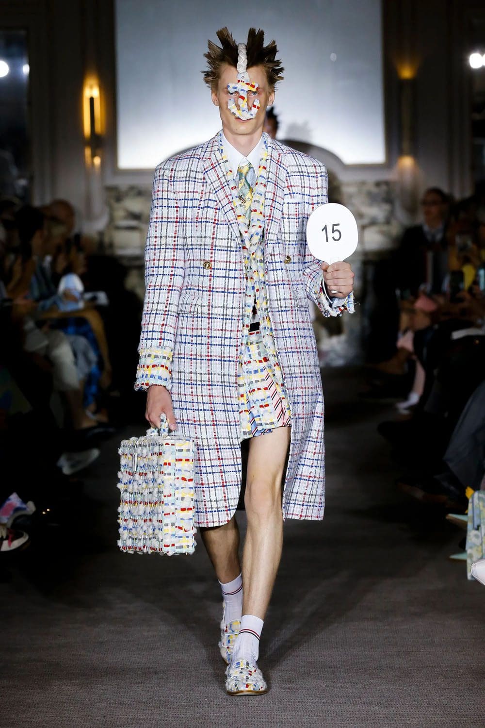 トムブラウン2023年春夏 Runway Magazineに