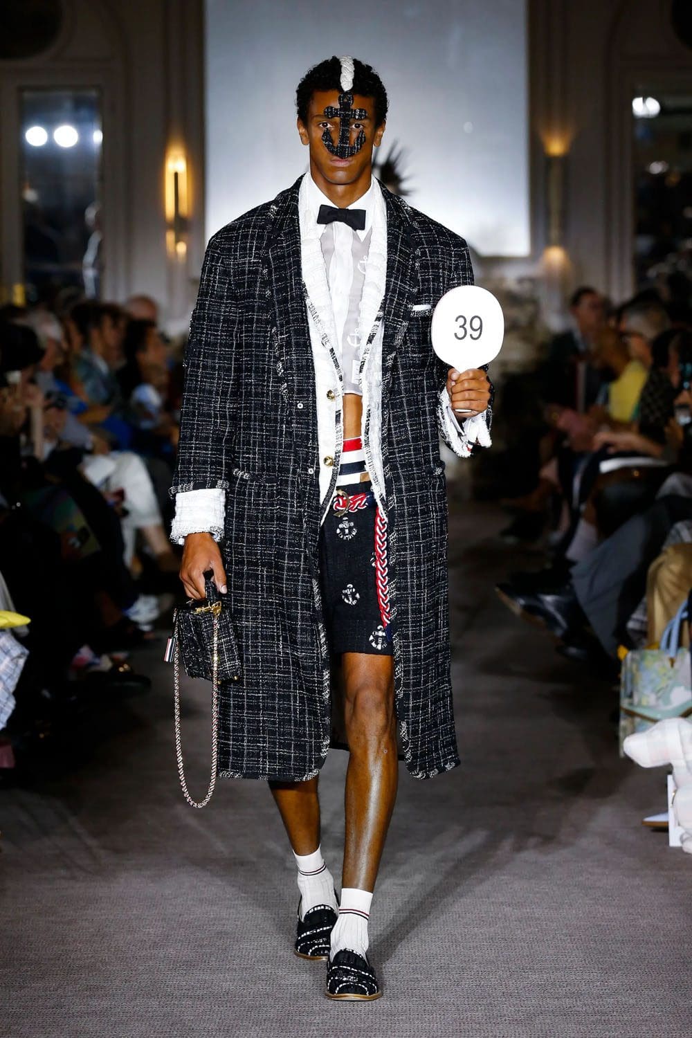 トムブラウン2023年春夏 Runway Magazineに