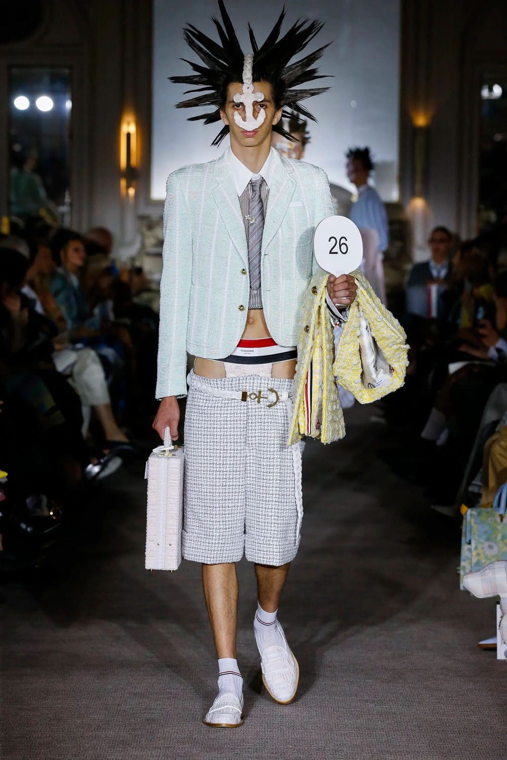 トムブラウン2023年春夏 Runway Magazineに