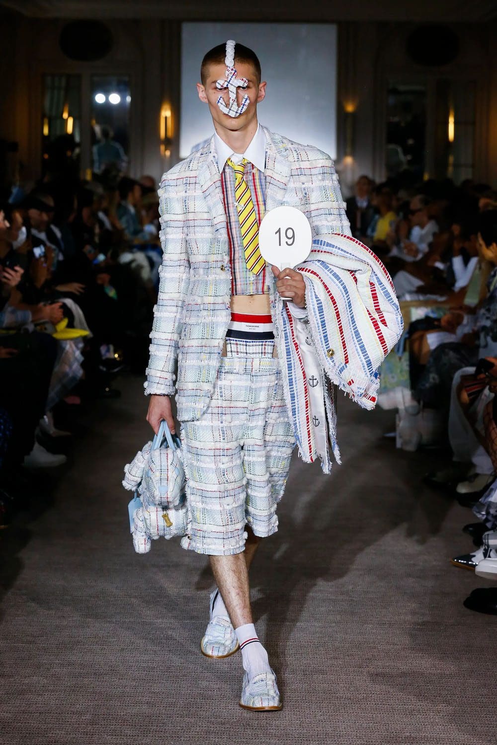 トムブラウン2023年春夏 Runway Magazineに