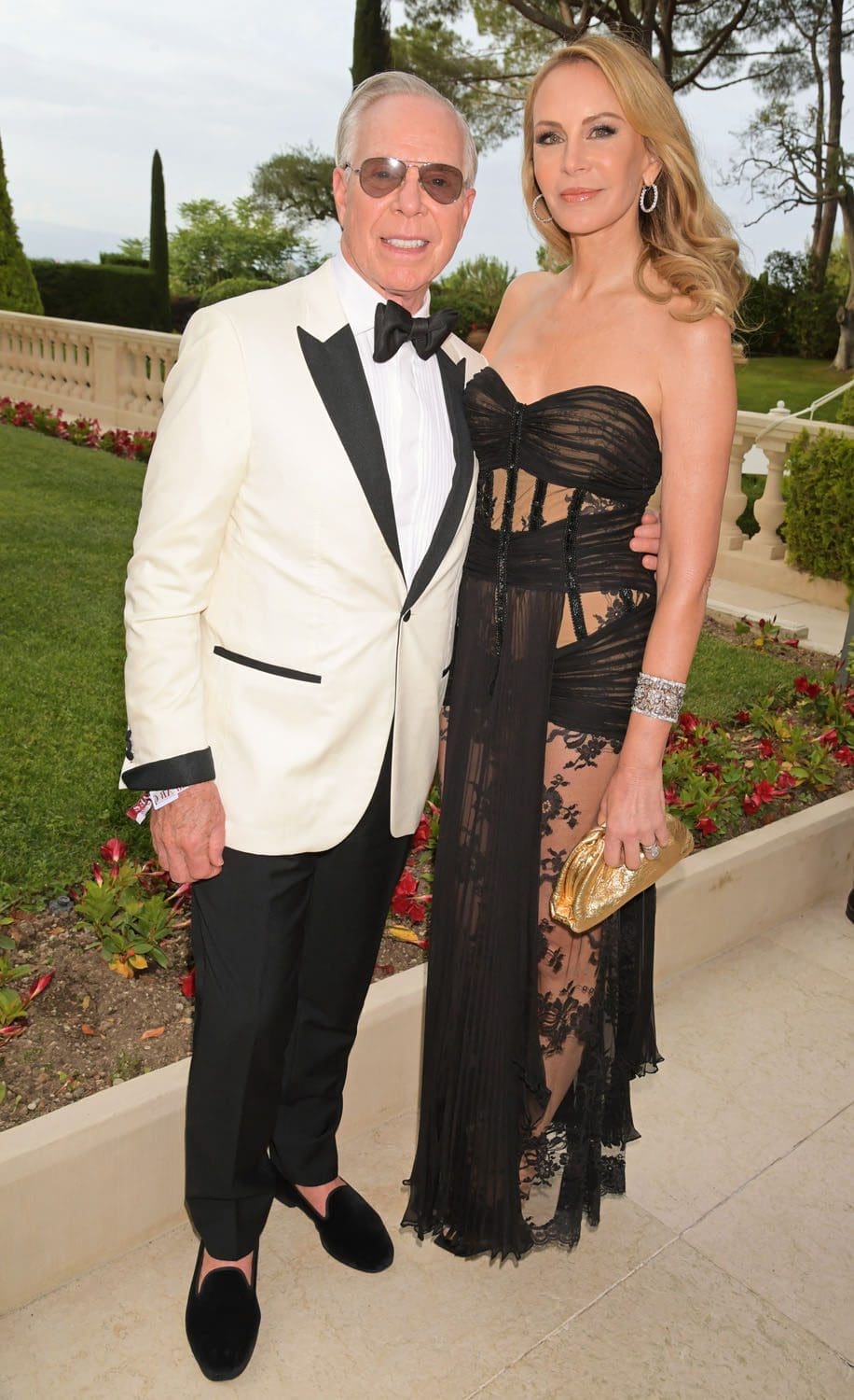Tommy Hilfiger und Dee Ocleppo bei der amfAR Gala Cannes 2022 Runway Magazin