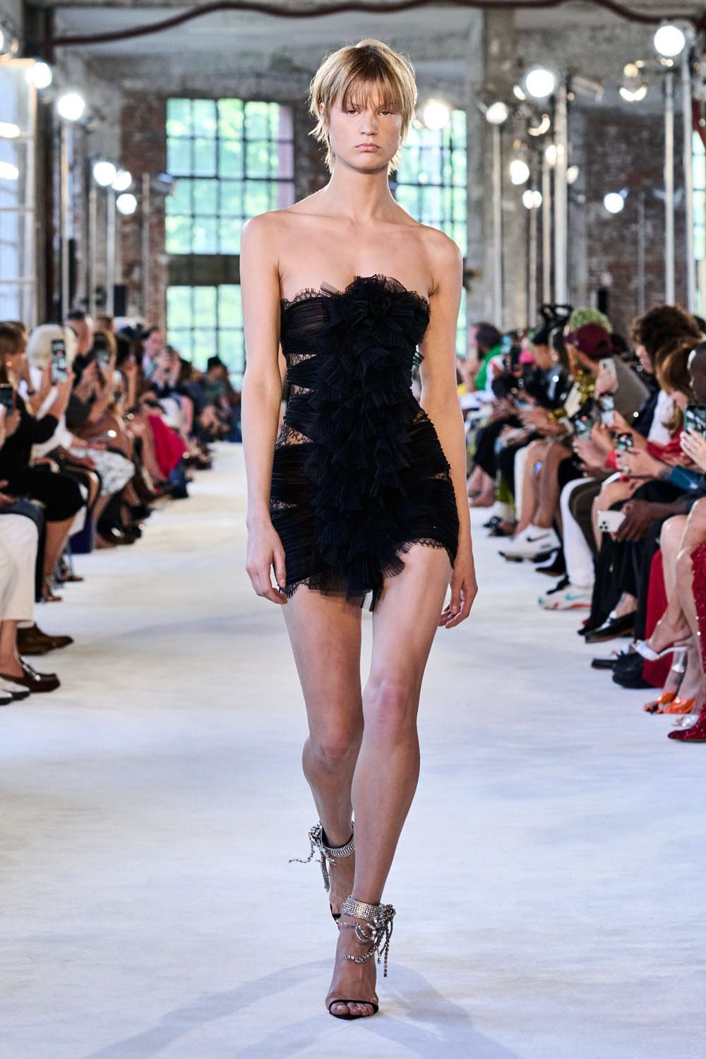 Alexandre Vauthier Alta Costura Outono Inverno 2022-2023 Runway revista