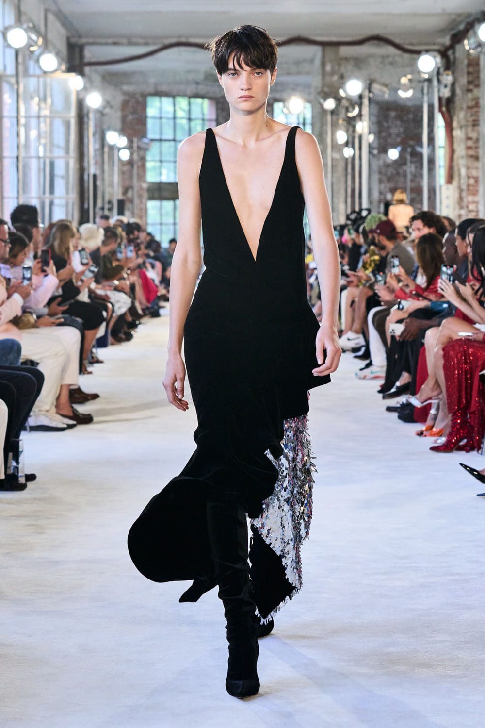 Alexandre Vauthier Alta Costura Outono Inverno 2022-2023 Runway revista