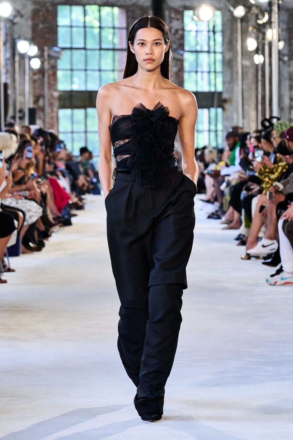 Alexandre Vauthier Alta Costura Outono Inverno 2022-2023 Runway revista