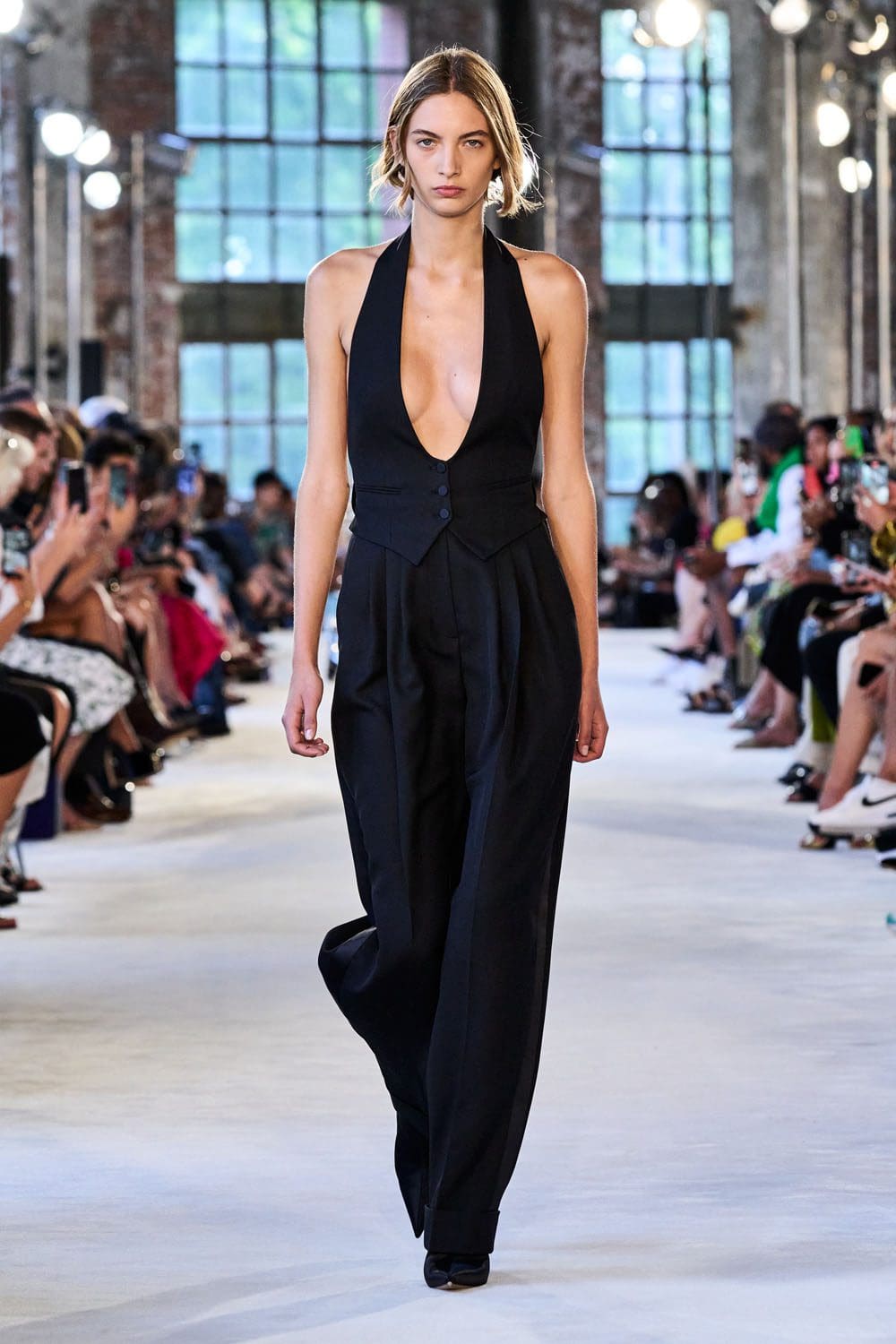 Alexandre Vauthier Alta Costura Outono Inverno 2022-2023 Runway revista