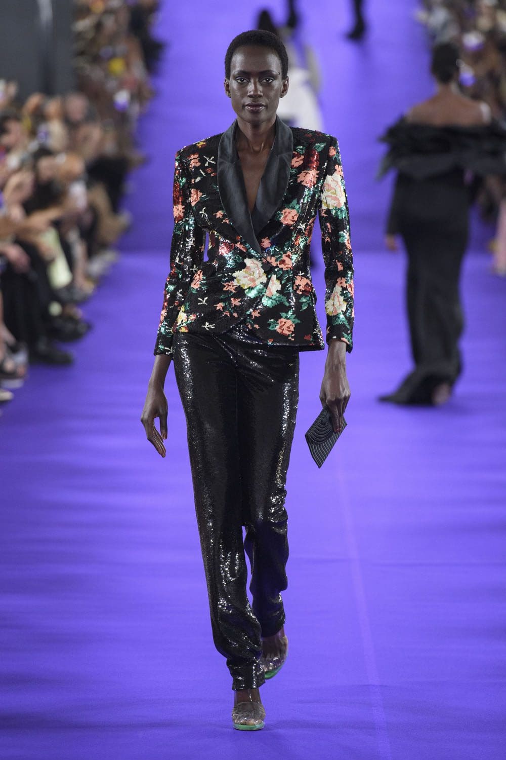 アレクシマビーユオートクチュール2022年から2023年秋 Runway Magazineに