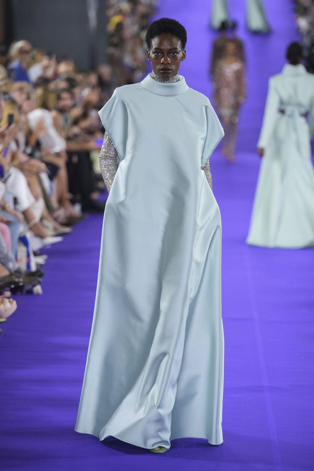 アレクシマビーユオートクチュール2022年から2023年秋 Runway Magazineに