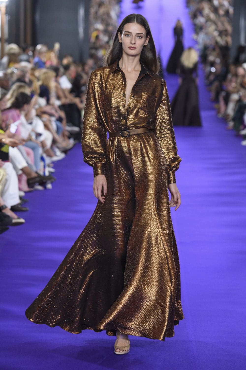 アレクシマビーユオートクチュール2022年から2023年秋 Runway Magazineに
