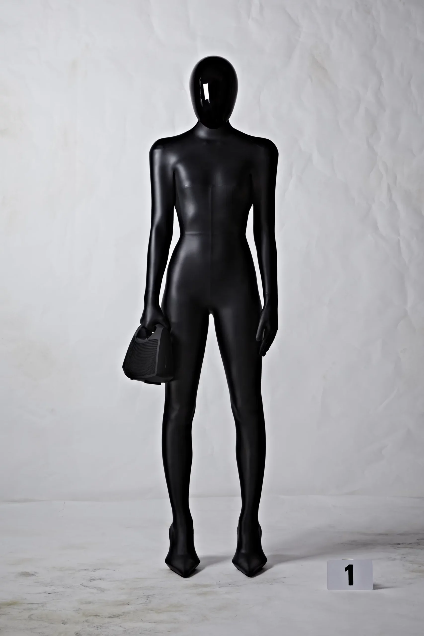 Balenciaga 2022-2023 秋冬高级定制时装 Runway 杂志(1)