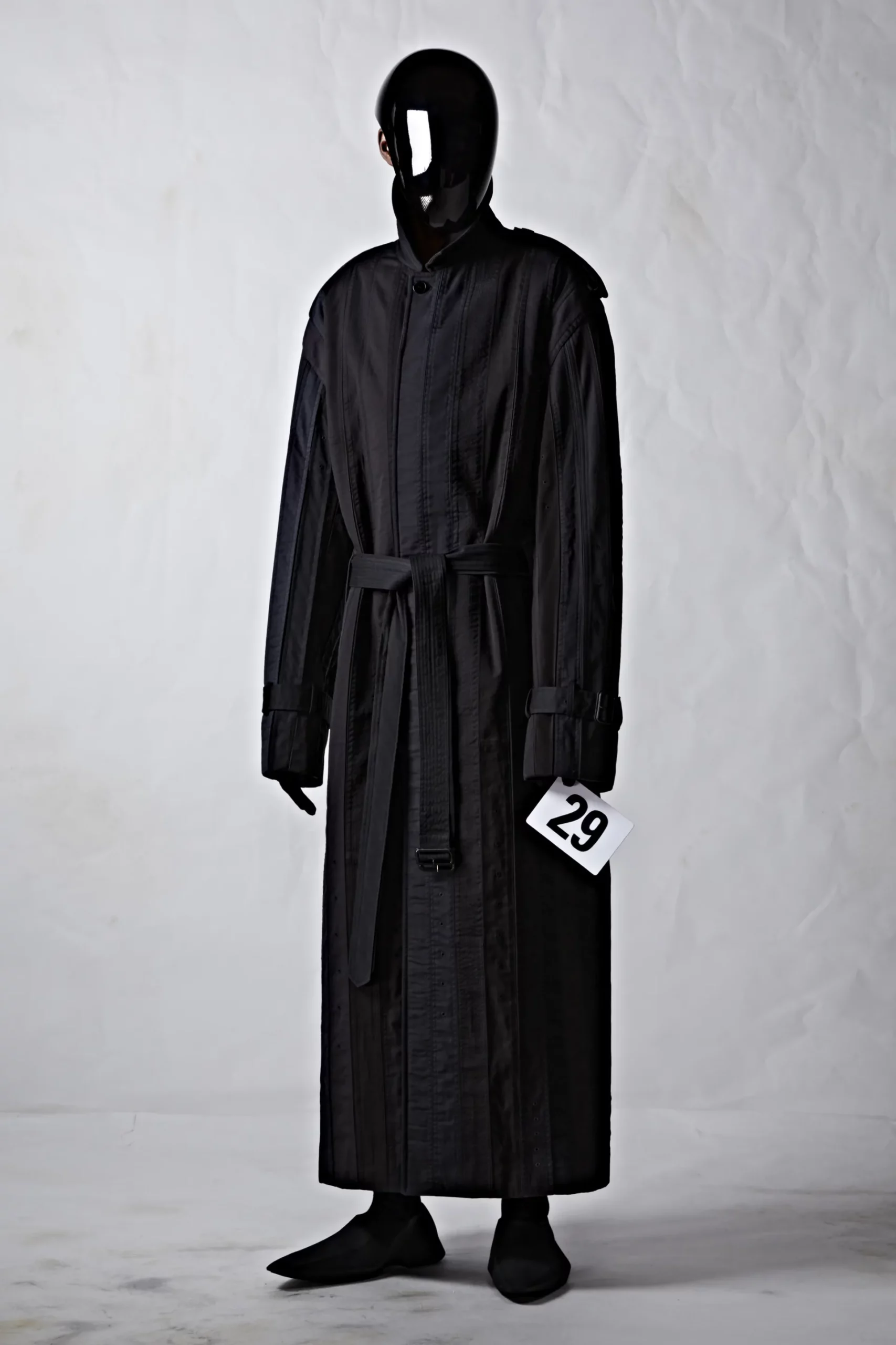 Balenciaga 2022-2023 秋冬高级定制时装 Runway 杂志