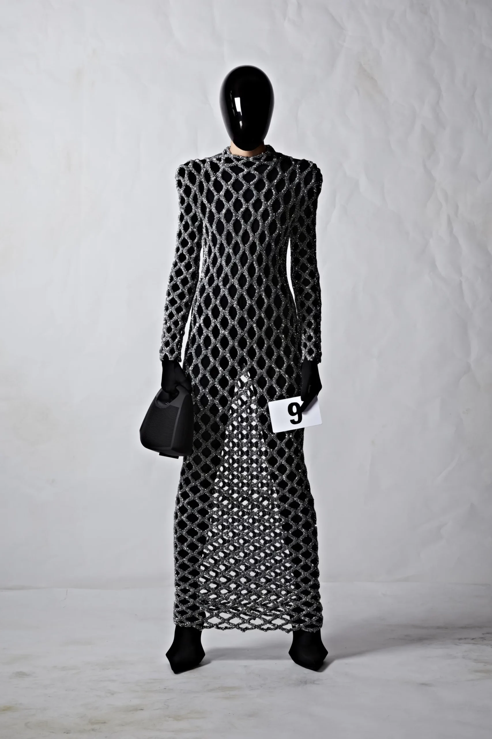 Balenciaga 2022-2023 秋冬高级定制时装 Runway 杂志