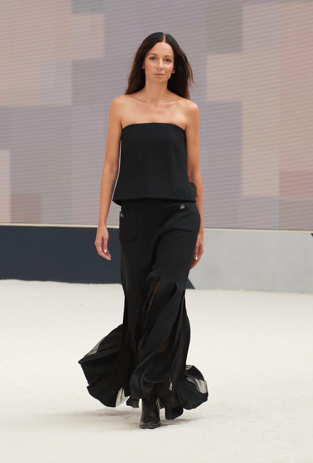 Chanel Haute Couture Outono Inverno 2022-2023 Runway revista