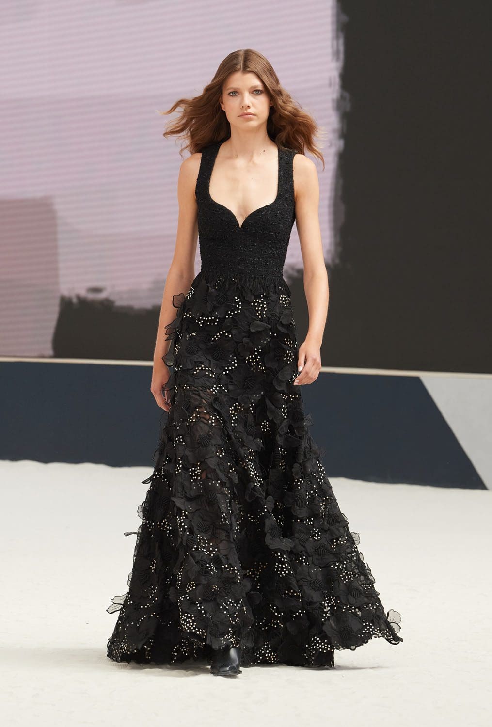 Chanel Haute Couture Outono Inverno 2022-2023 Runway revista