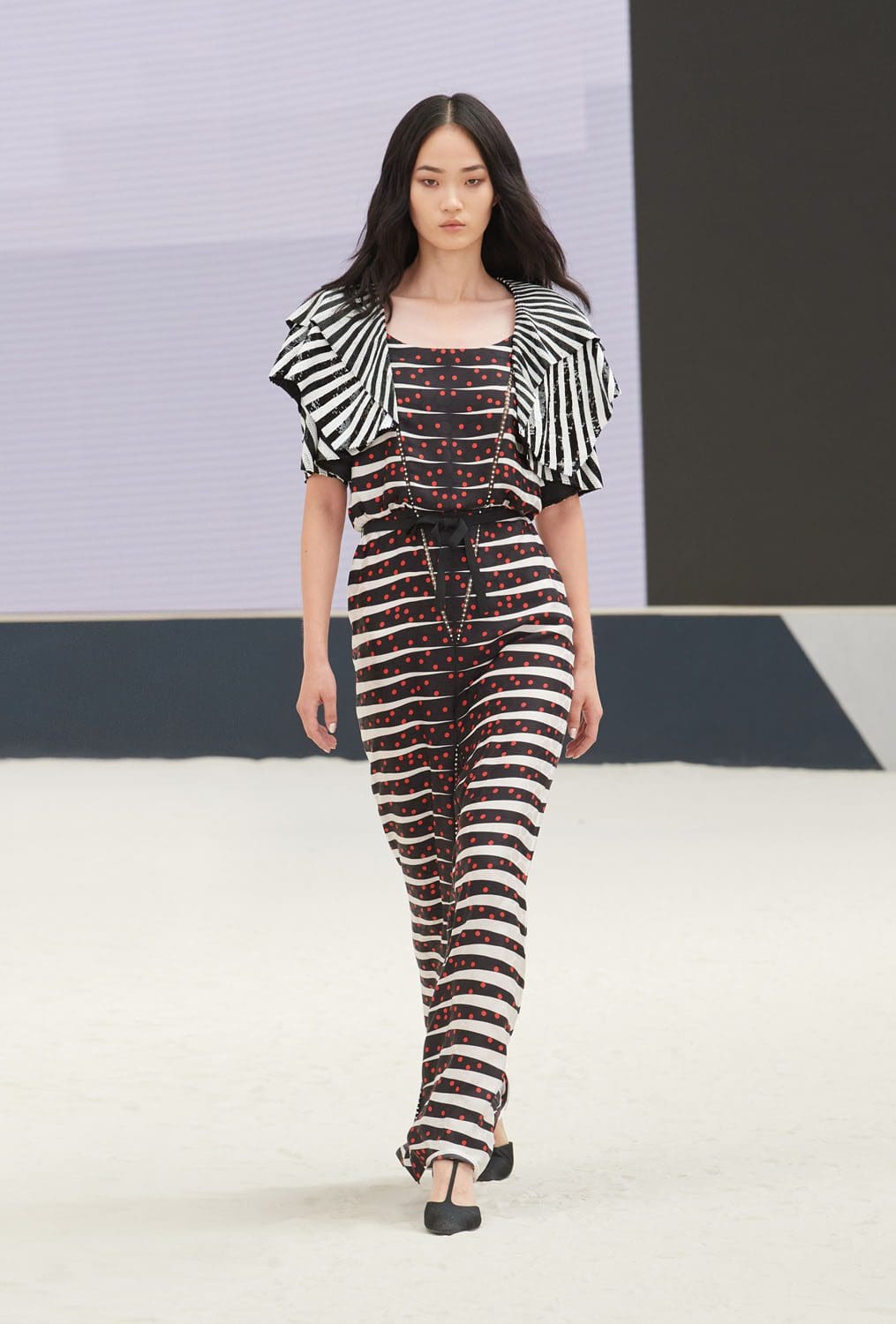 Chanel Haute Couture Outono Inverno 2022-2023 Runway revista