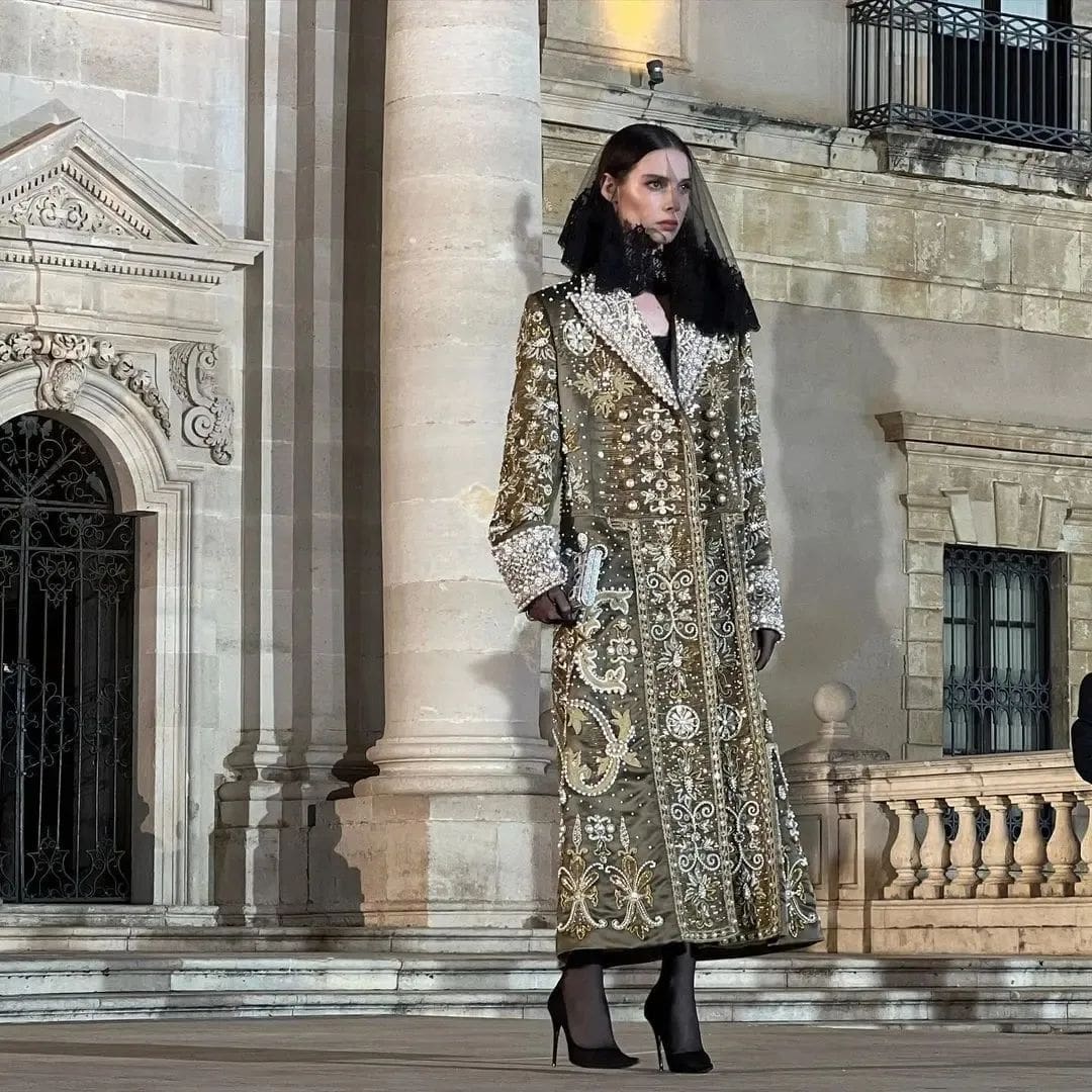 Dolce Gabbana Сиракуза Альта Мода 2022 Runway Журнал