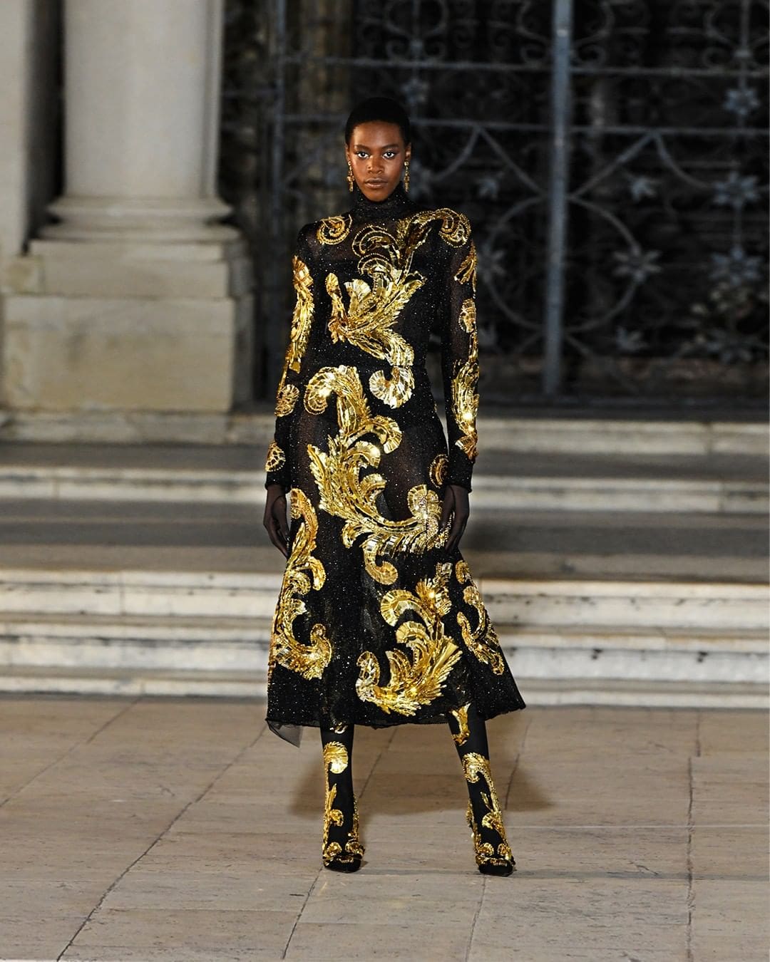 Dolce Gabbana Сиракуза Альта Мода 2022 Runway Журнал