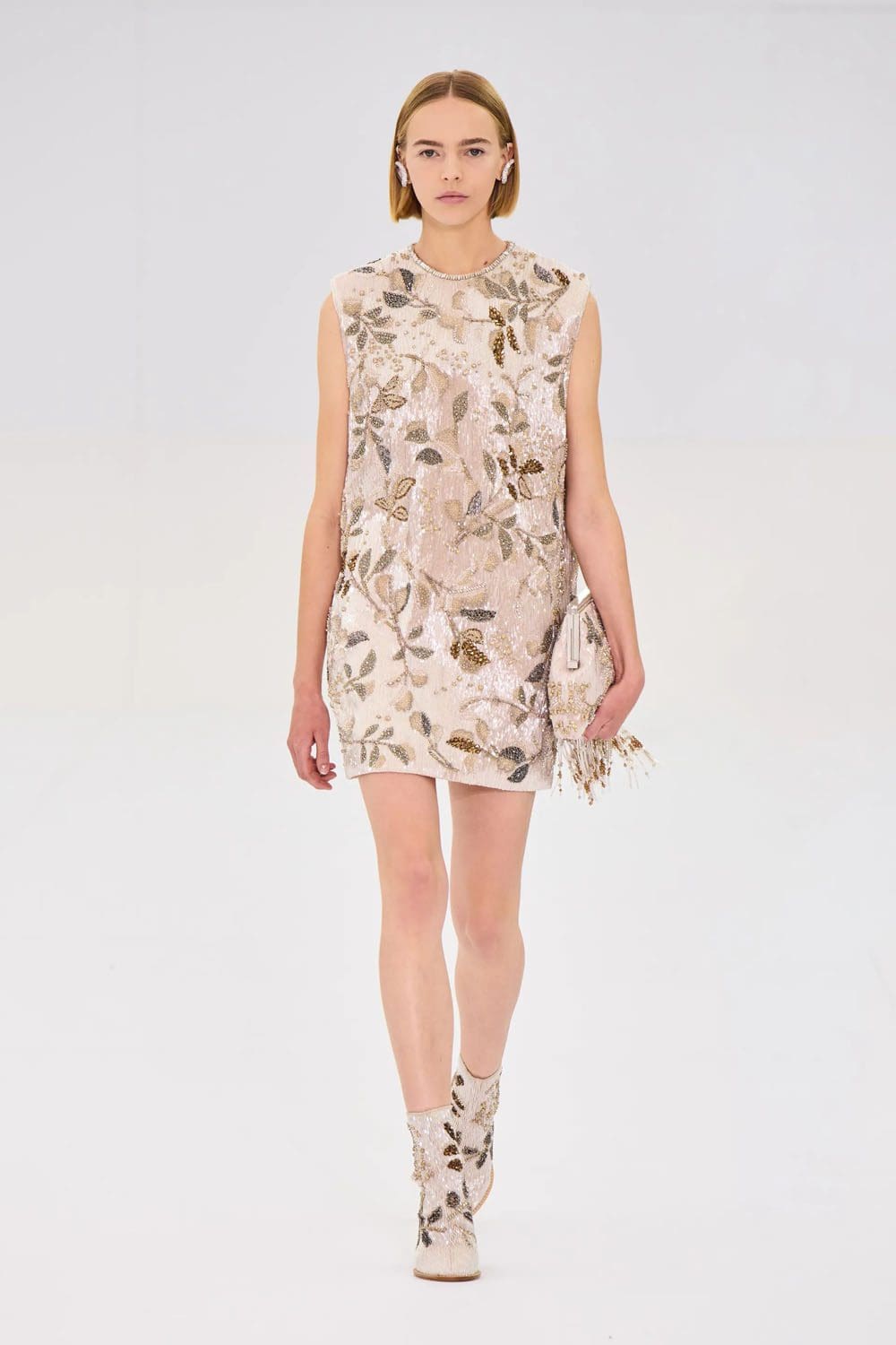 Fendi 2022-2023 秋冬高级时装 Runway 杂志