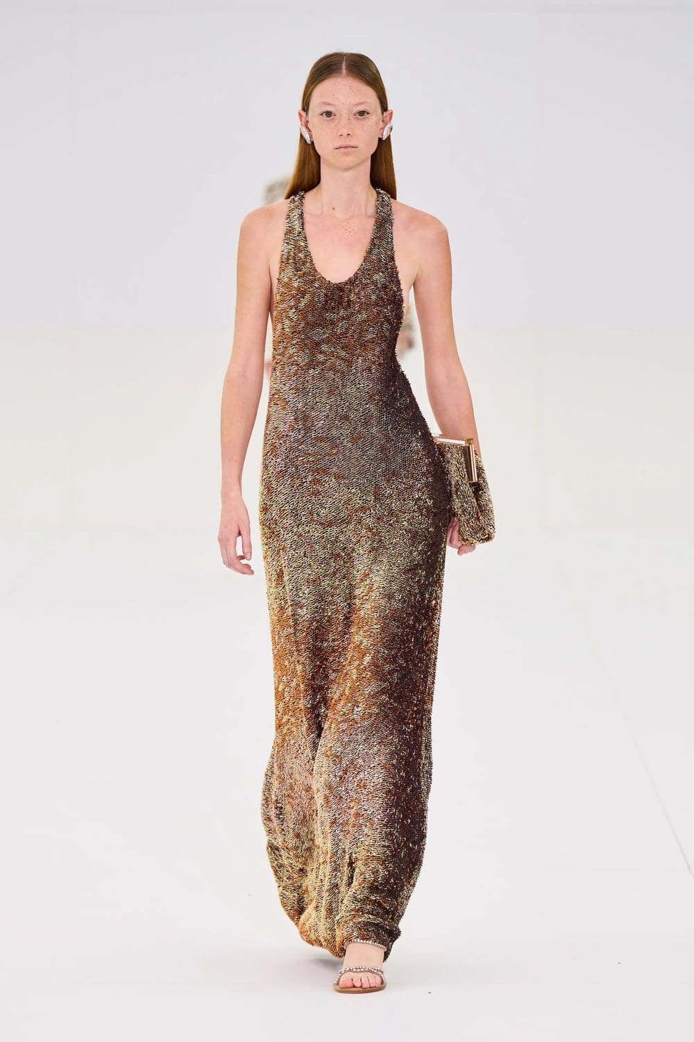 Fendi 2022-2023 秋冬高级时装 Runway 杂志