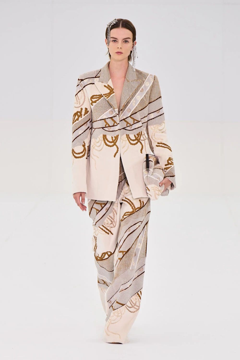 Fendi 2022-2023 秋冬高级时装 Runway 杂志