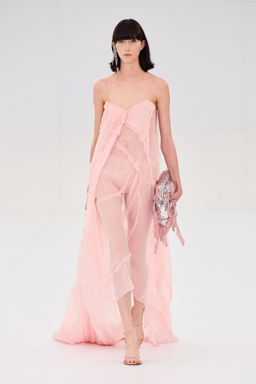Fendi 2022-2023 秋冬高级时装 Runway 杂志