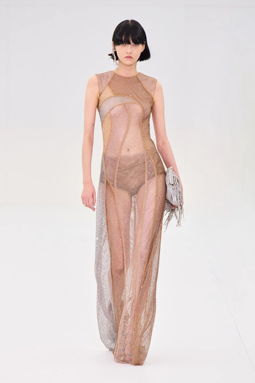 Fendi 2022-2023 秋冬高级时装 Runway 杂志