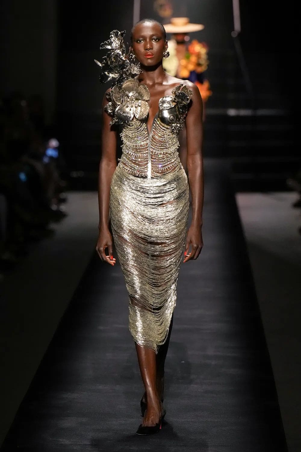 Schiaparelli Alta Costura Otoño 2022-2023 Runway Revista