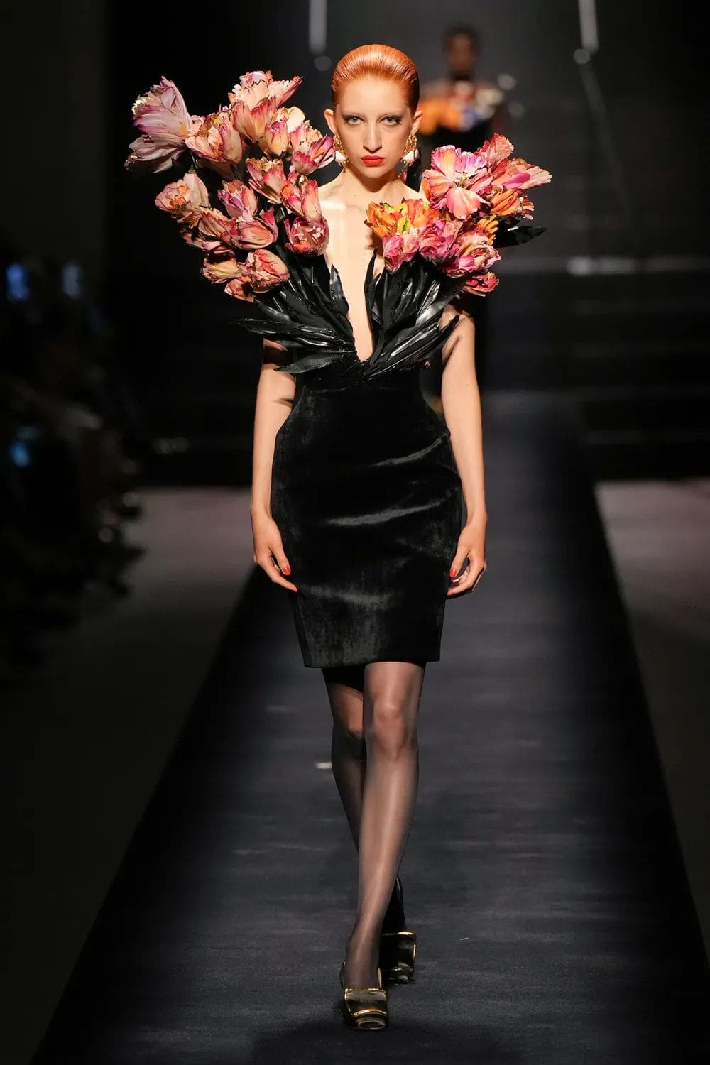 Schiaparelli Alta Costura Otoño 2022-2023 Runway Revista