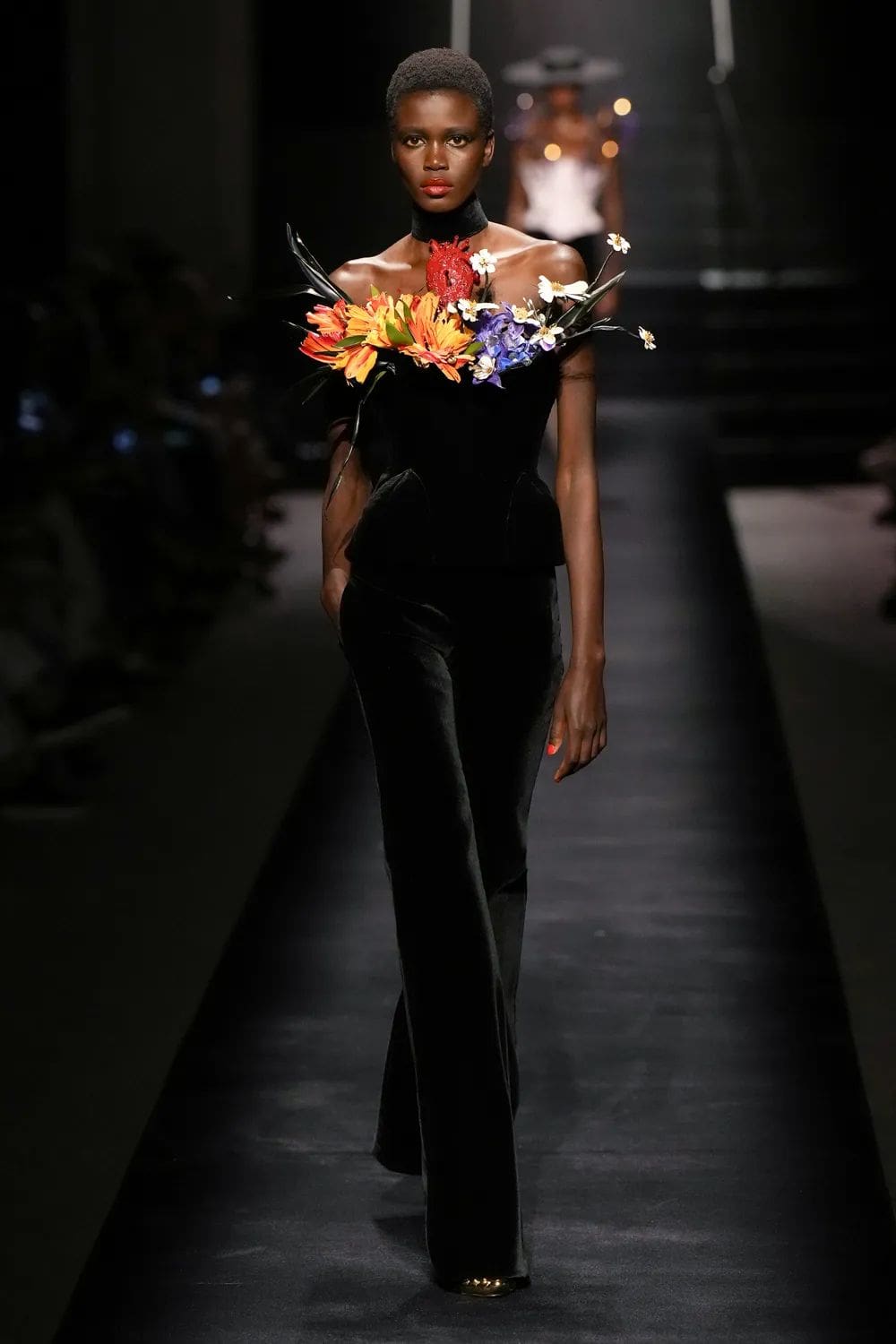 Schiaparelli Alta Costura Otoño 2022-2023 Runway Revista