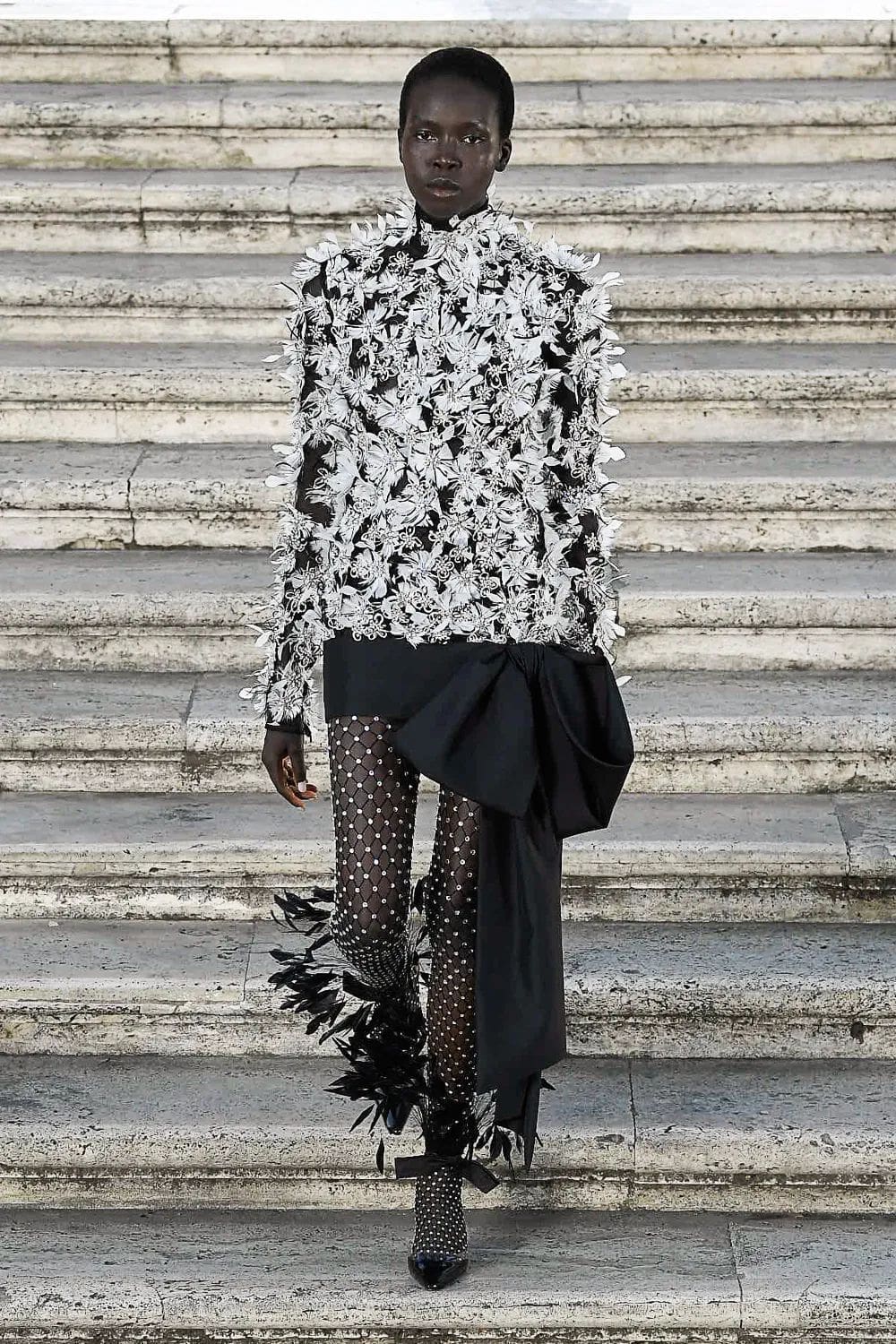 Valentino The Beginning Haute Couture Autunno Inverno 2022-2023 Runway Magazine