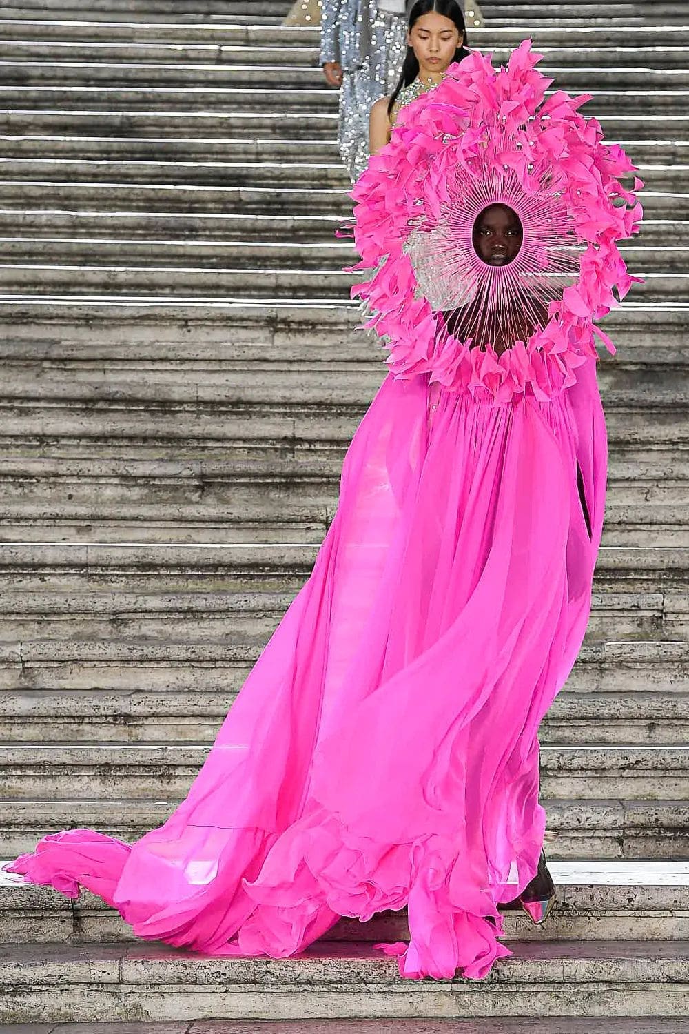 Valentino The Beginning Haute Couture Autunno Inverno 2022-2023 Runway Magazine