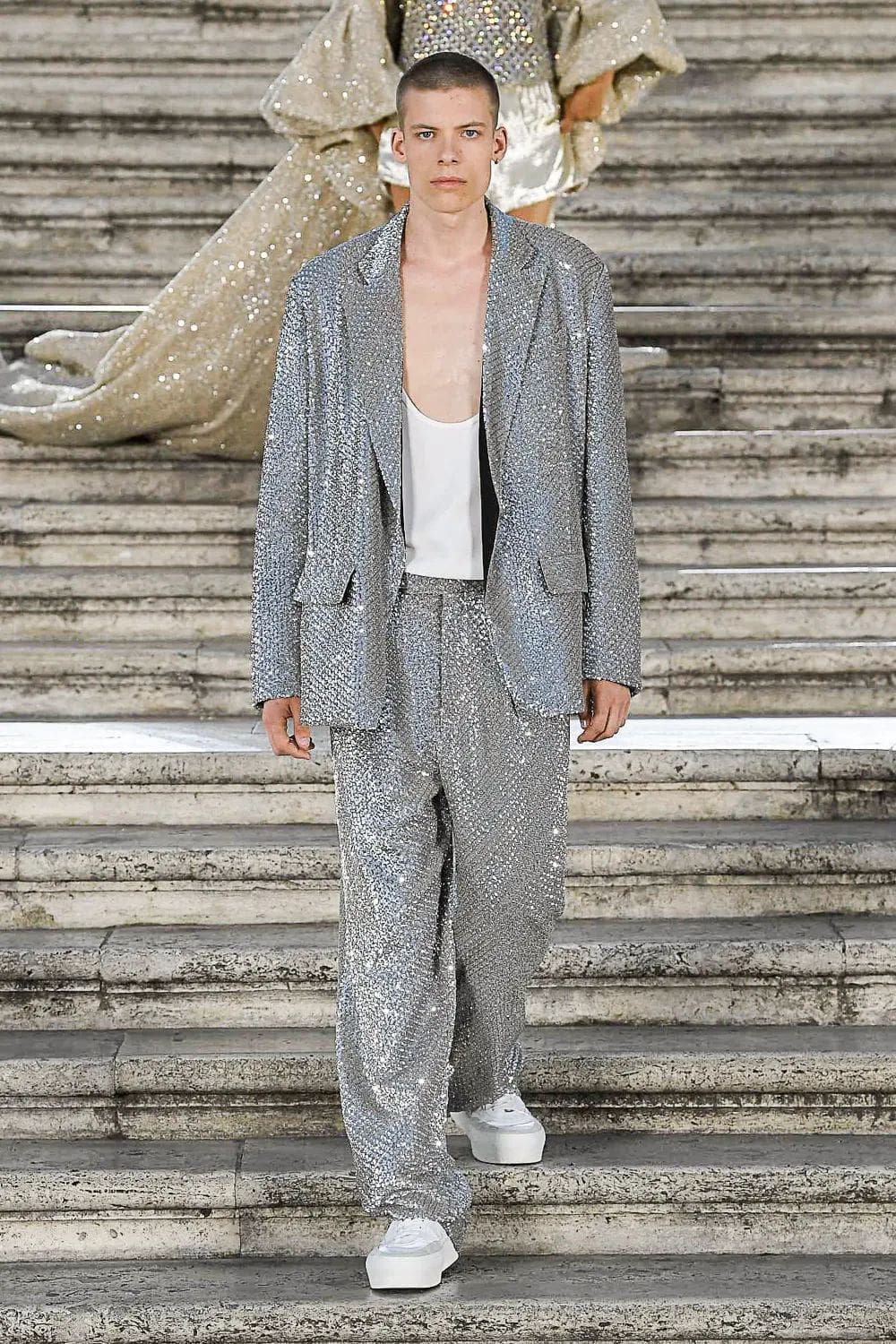 Valentino The Beginning Haute Couture Autunno Inverno 2022-2023 Runway Magazine