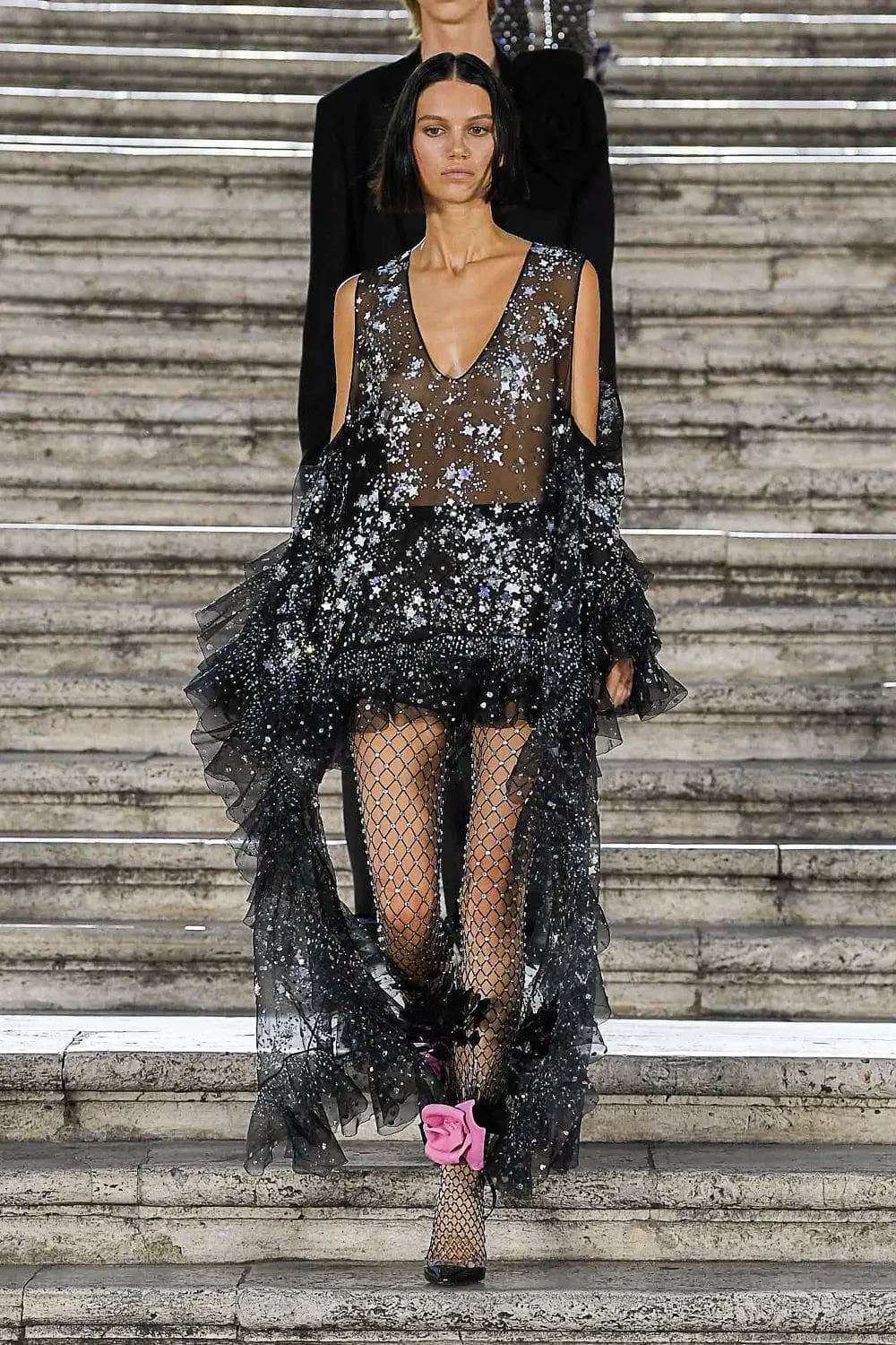Valentino The Beginning Haute Couture Autunno Inverno 2022-2023 Runway Magazine