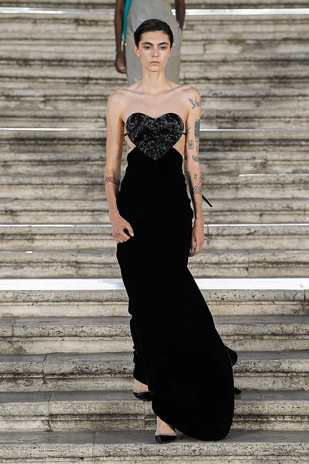 Valentino The Beginning Haute Couture Autunno Inverno 2022-2023 Runway Magazine
