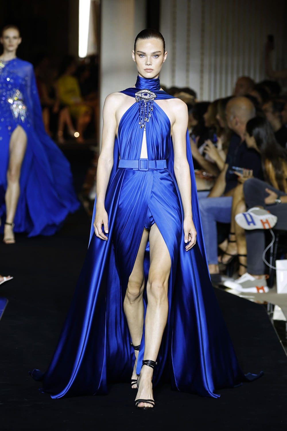 Zuhair Murad Haute Couture Осень 2022-2023 Runway Журнал