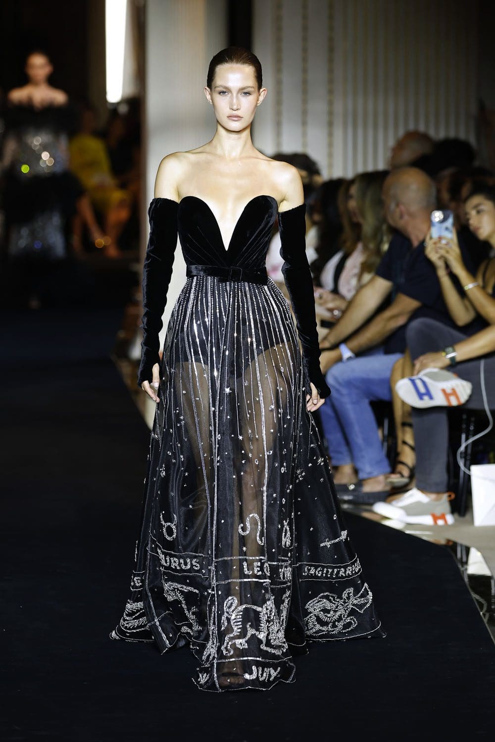 Zuhair Murad Haute Couture Осень 2022-2023 Runway Журнал