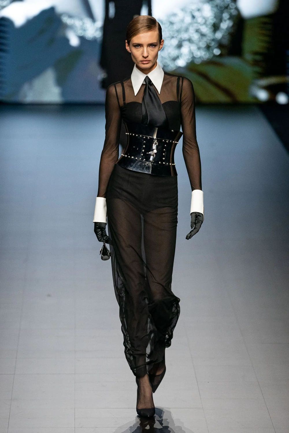Dolce Gabbana 2023 春夏女装系列 Runway 杂志