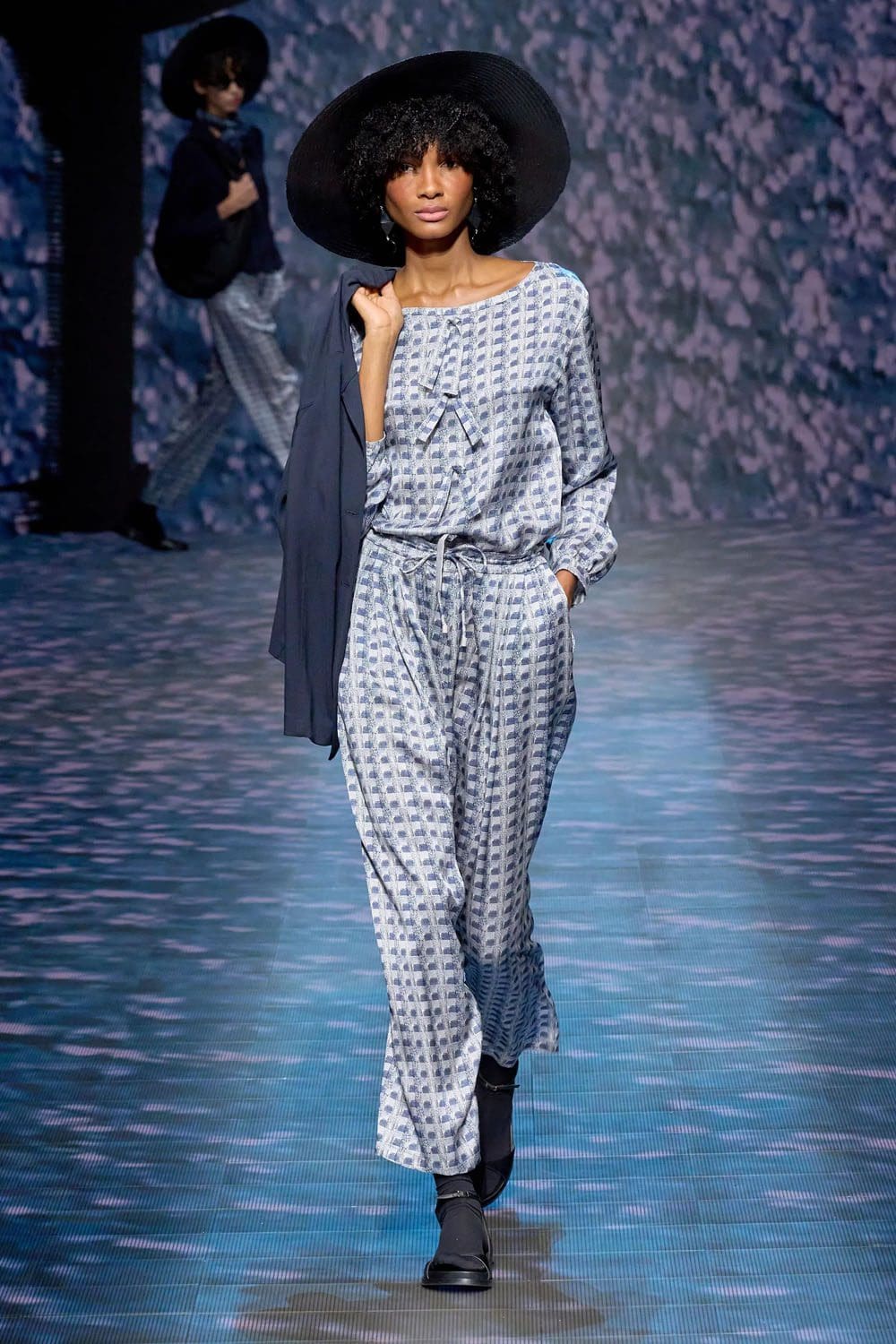 Emporio Armani 2023春夏 Runway 杂志