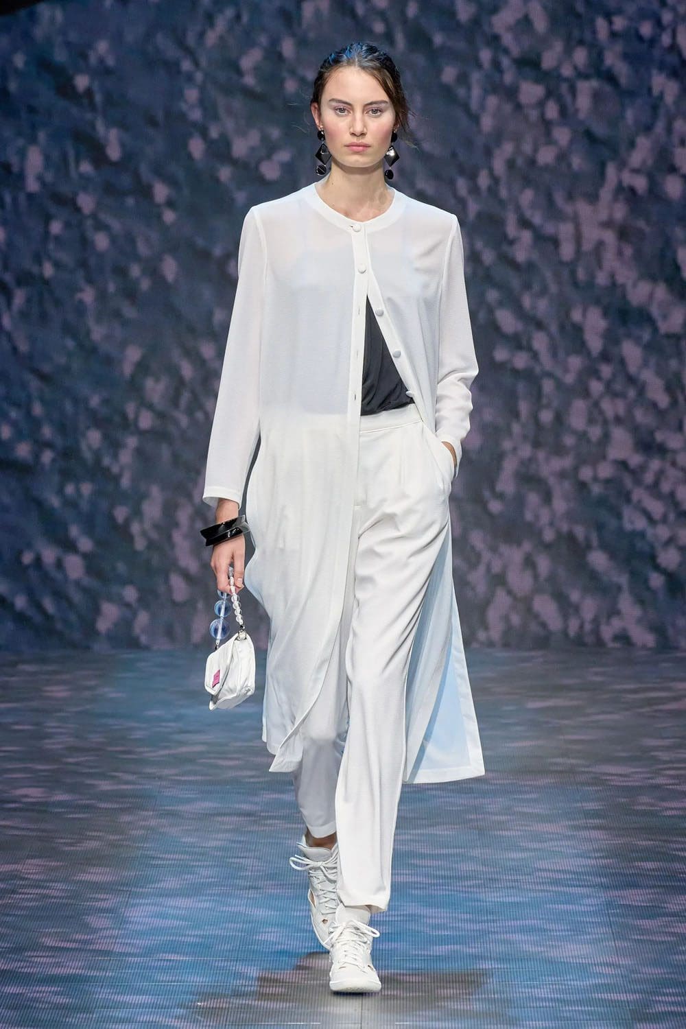 Emporio Armani 2023春夏 Runway 杂志