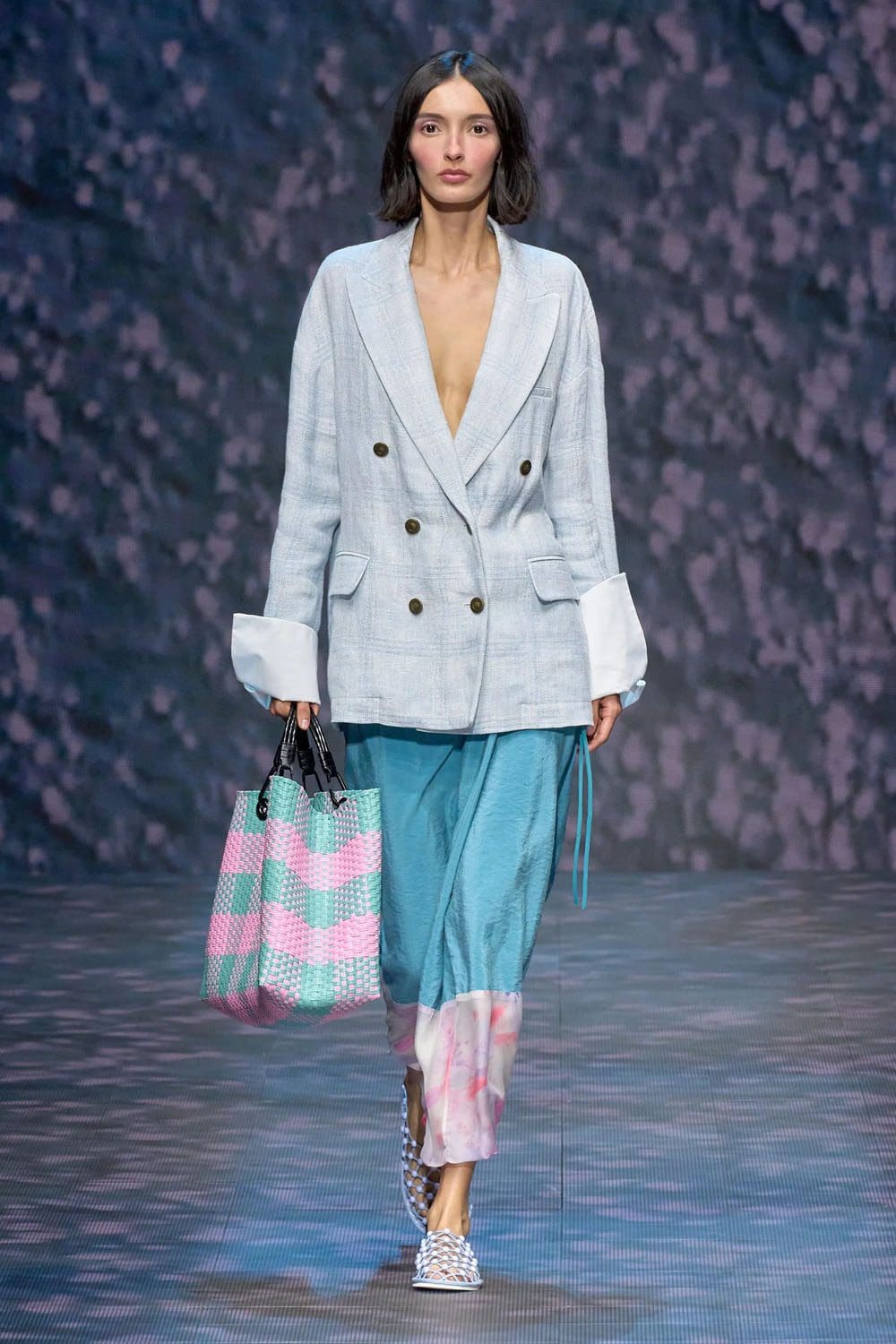 Emporio Armani 2023春夏 Runway 杂志